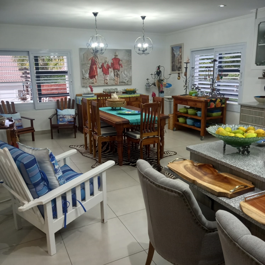 4 Bedroom Property for Sale in Menkenkop Western Cape